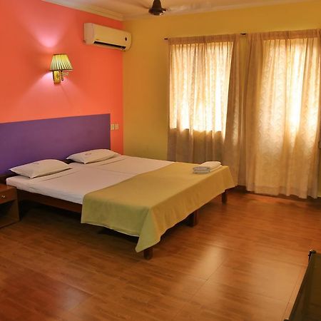 Hotel Srinivas Kochi Kültér fotó