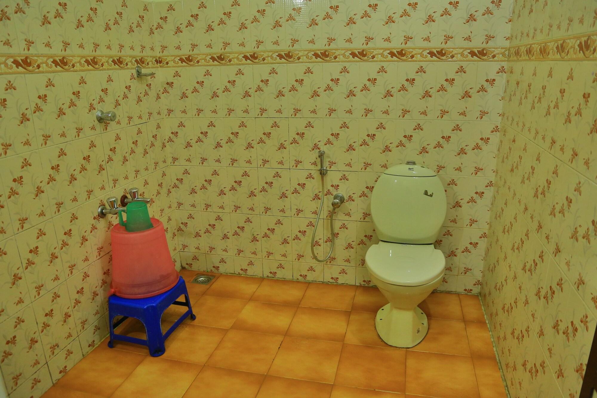 Hotel Srinivas Kochi Kültér fotó