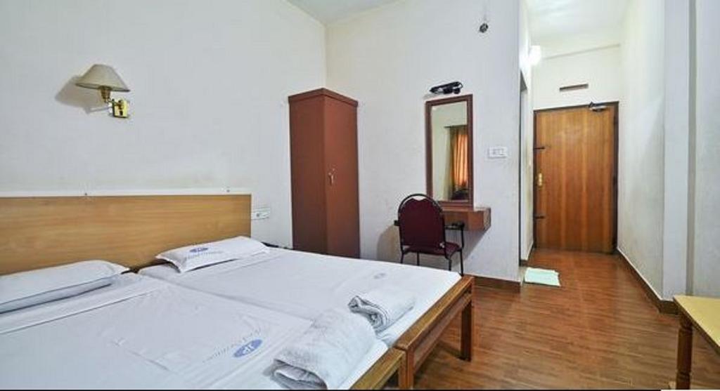 Hotel Srinivas Kochi Kültér fotó