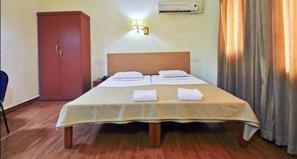 Hotel Srinivas Kochi Kültér fotó